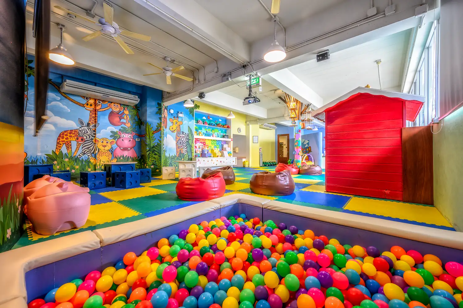 Kids club with ball pit