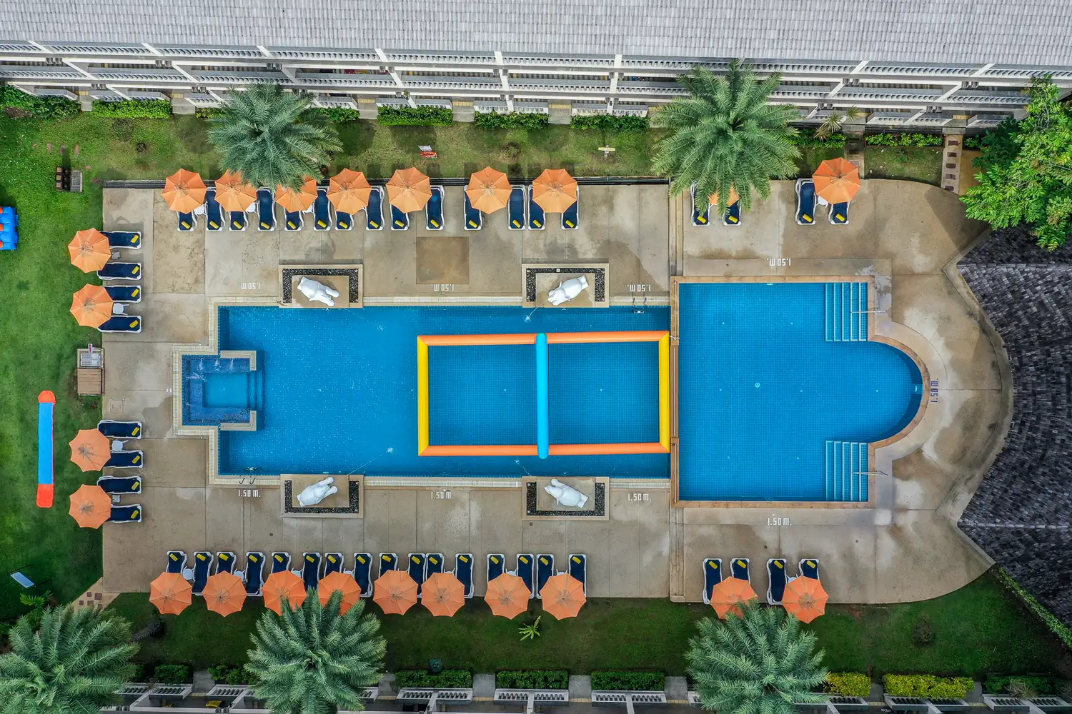 Waves pool terrace