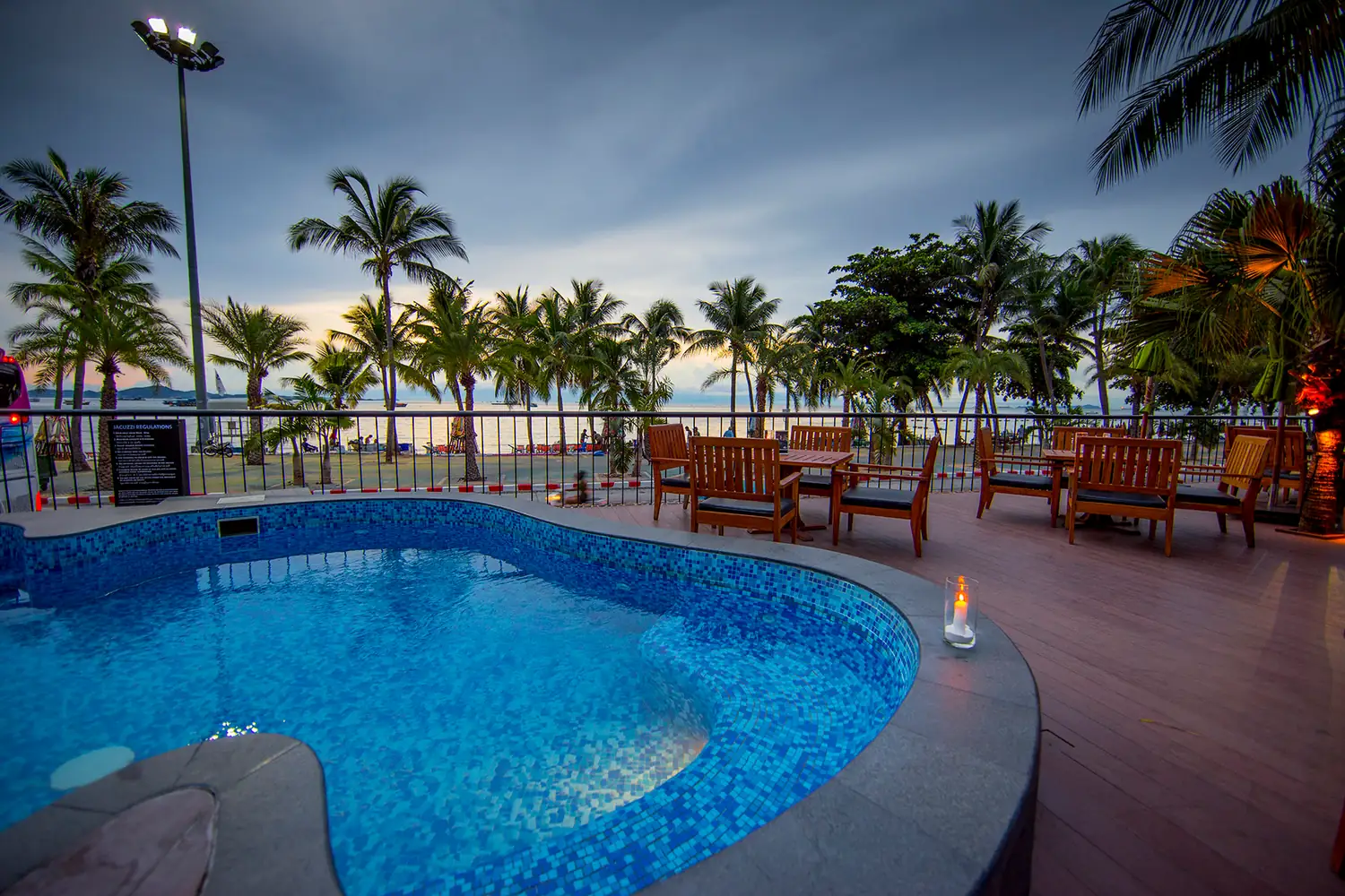 Moondeck bar in the evening