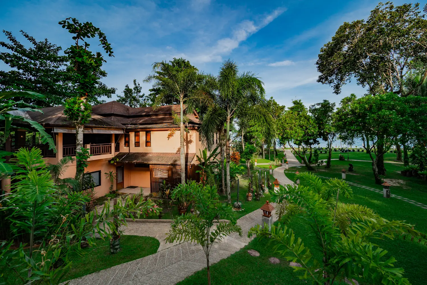 Garden and spa pavilion