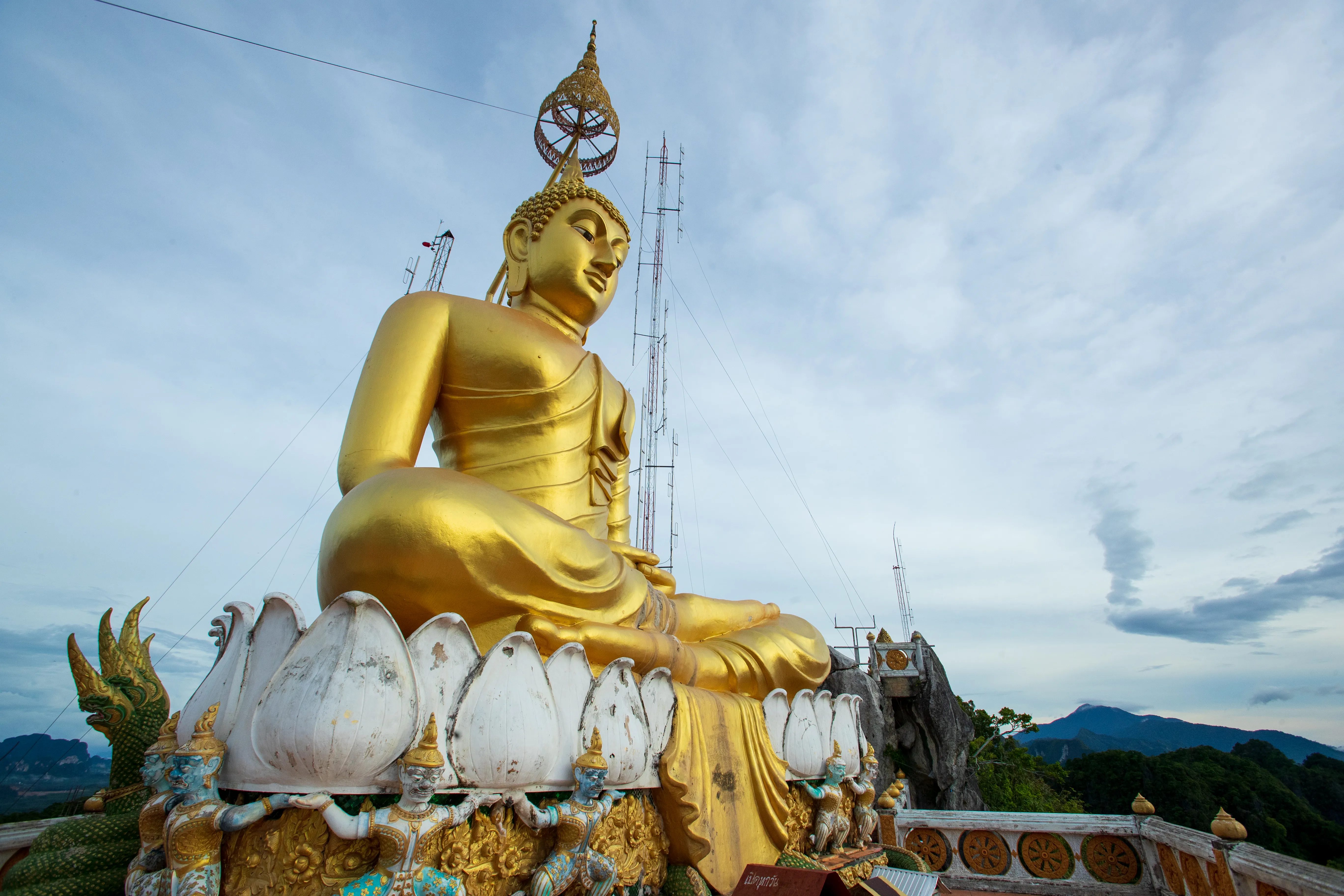 Wat Tham Suea viewpoint in Krabi