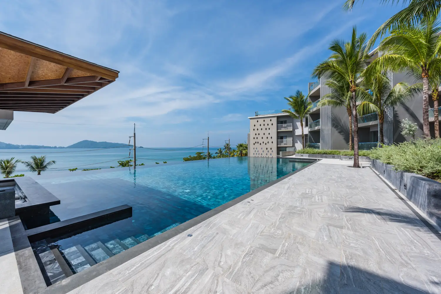 Beach bar with sea views at Oceanfront Beach Resort at Oceanfront Beach Resort & Spa