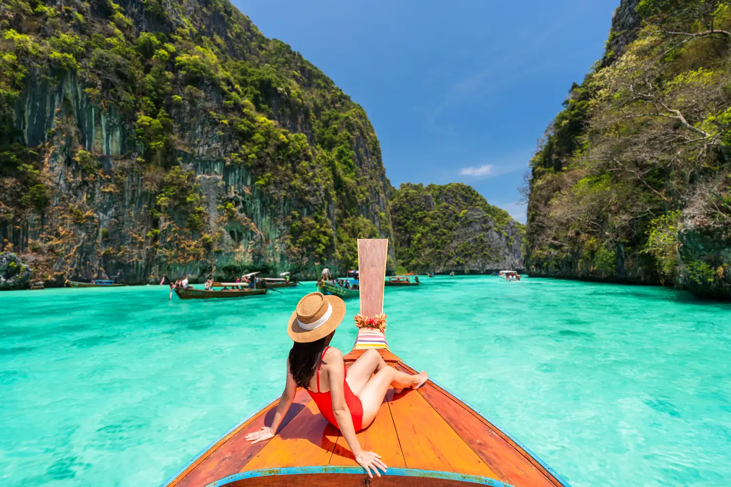 Turquoise lagoon at Phi Phi