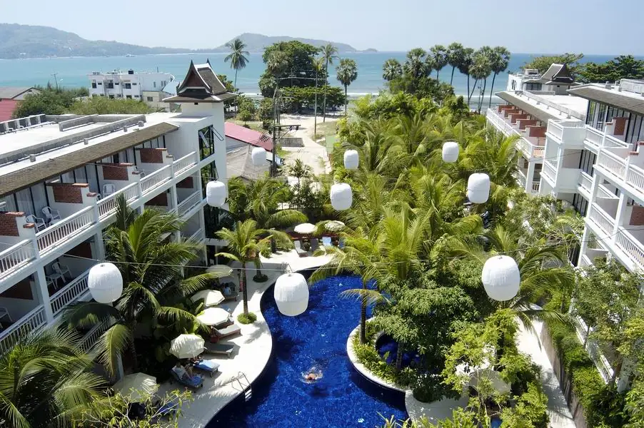 Pool courtyard with lanterns