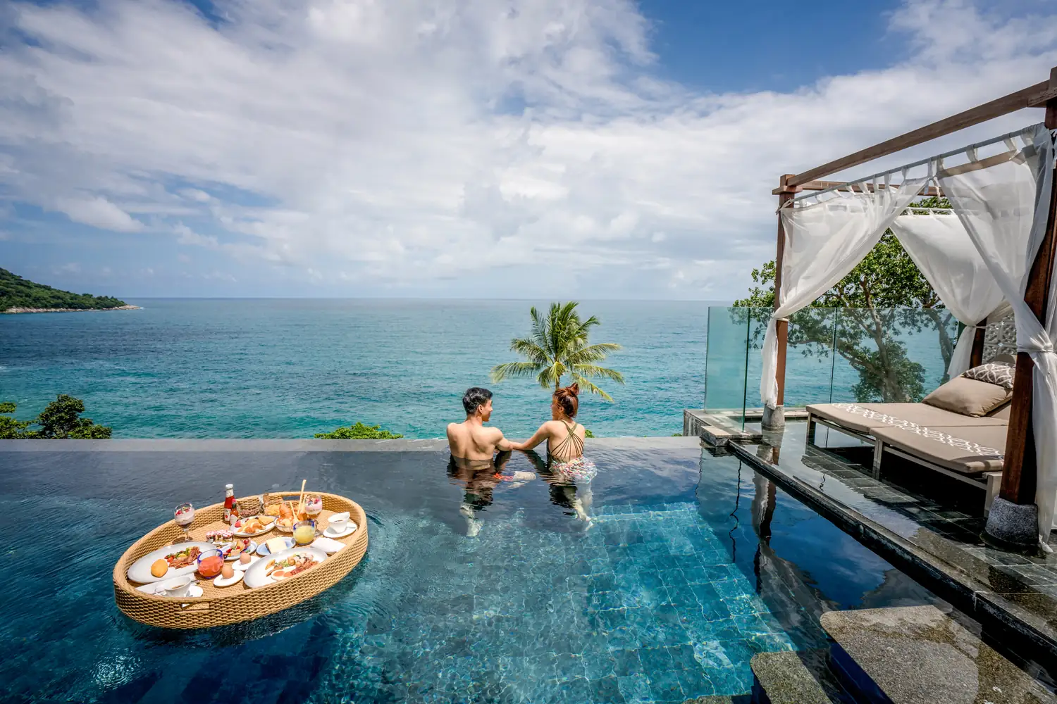 Floating breakfast in a private pool